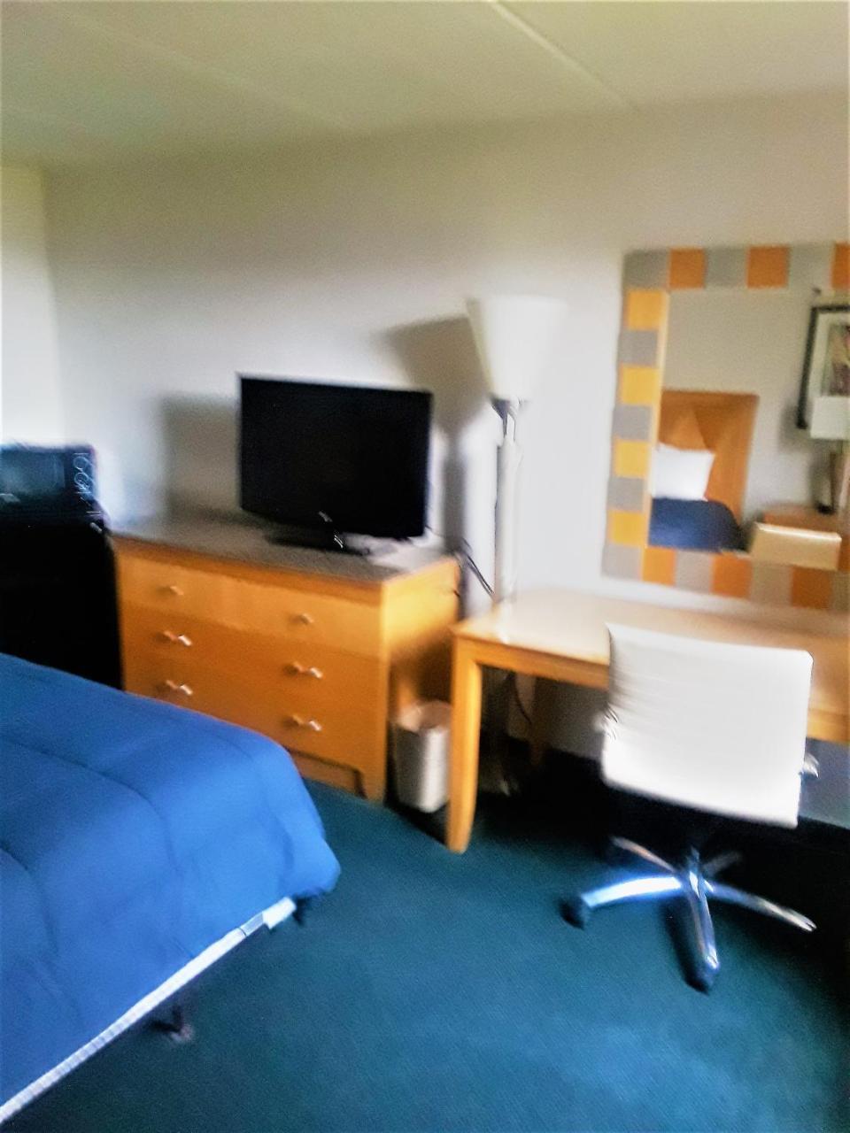 Madison Inn&Suites Extérieur photo