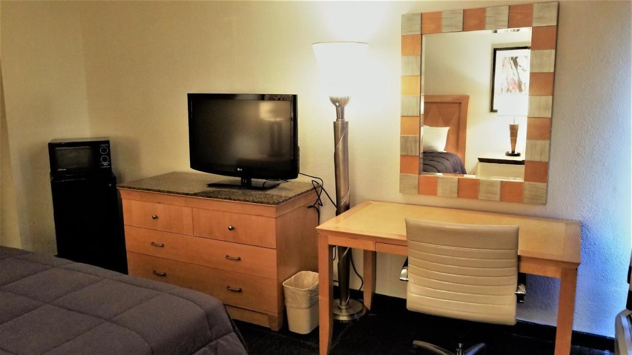 Madison Inn&Suites Extérieur photo