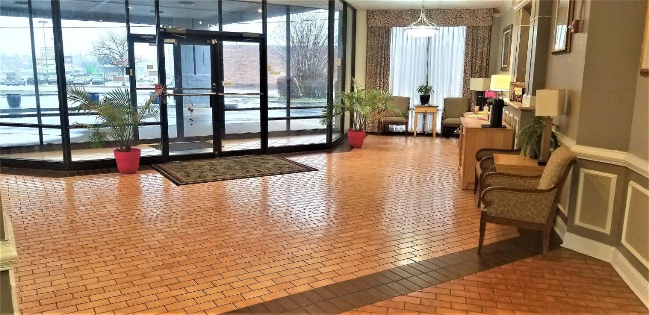 Madison Inn&Suites Extérieur photo