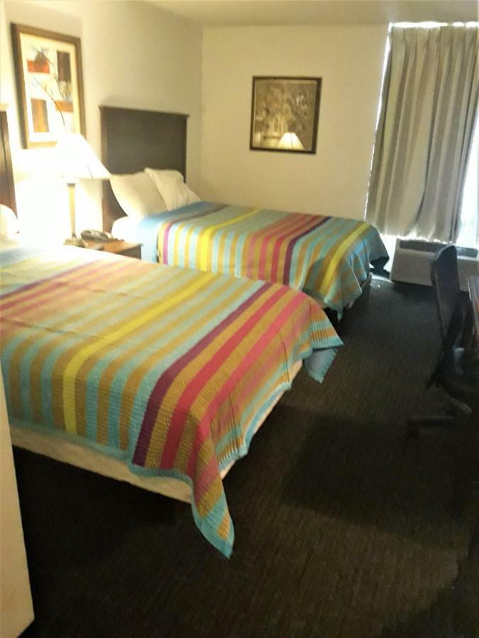 Madison Inn&Suites Extérieur photo