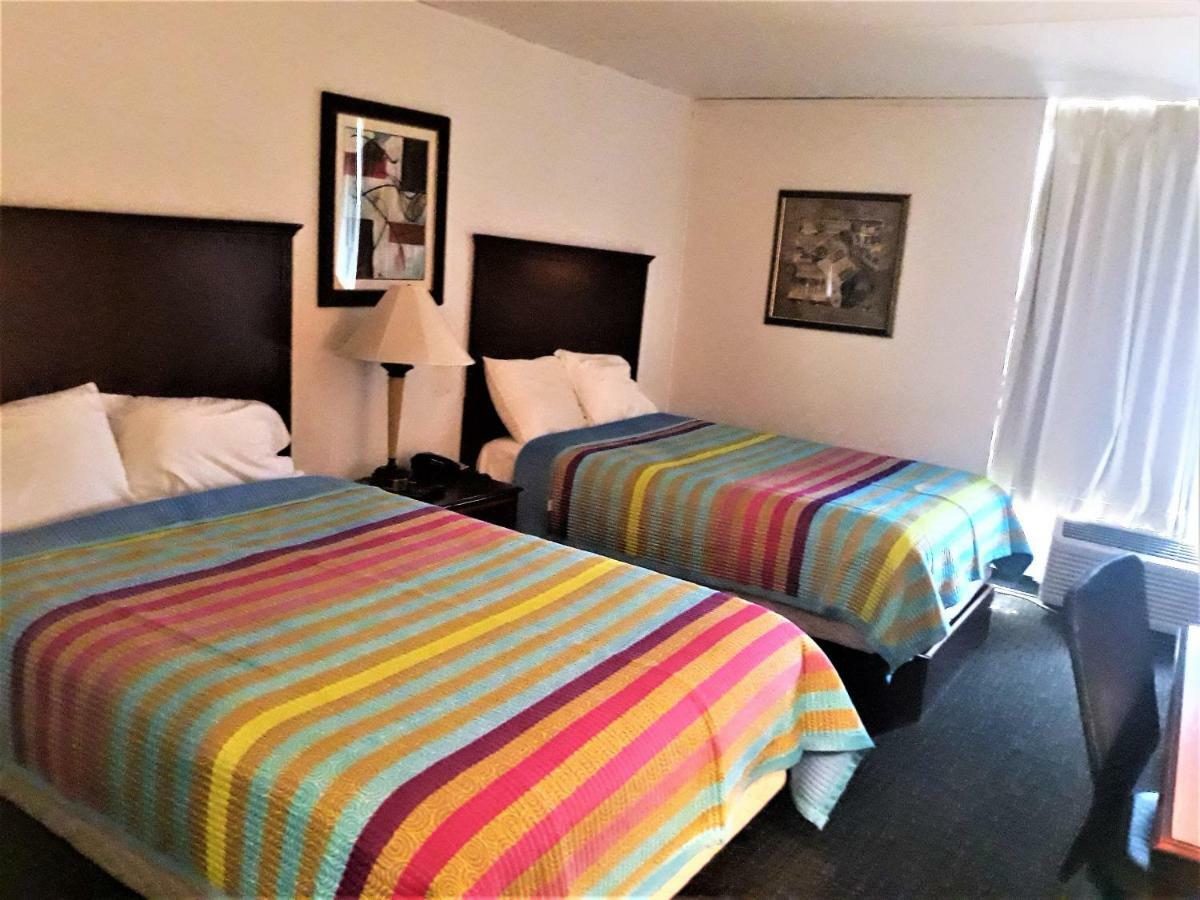 Madison Inn&Suites Extérieur photo