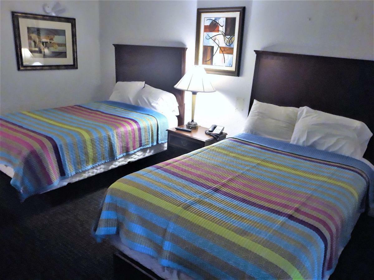 Madison Inn&Suites Extérieur photo