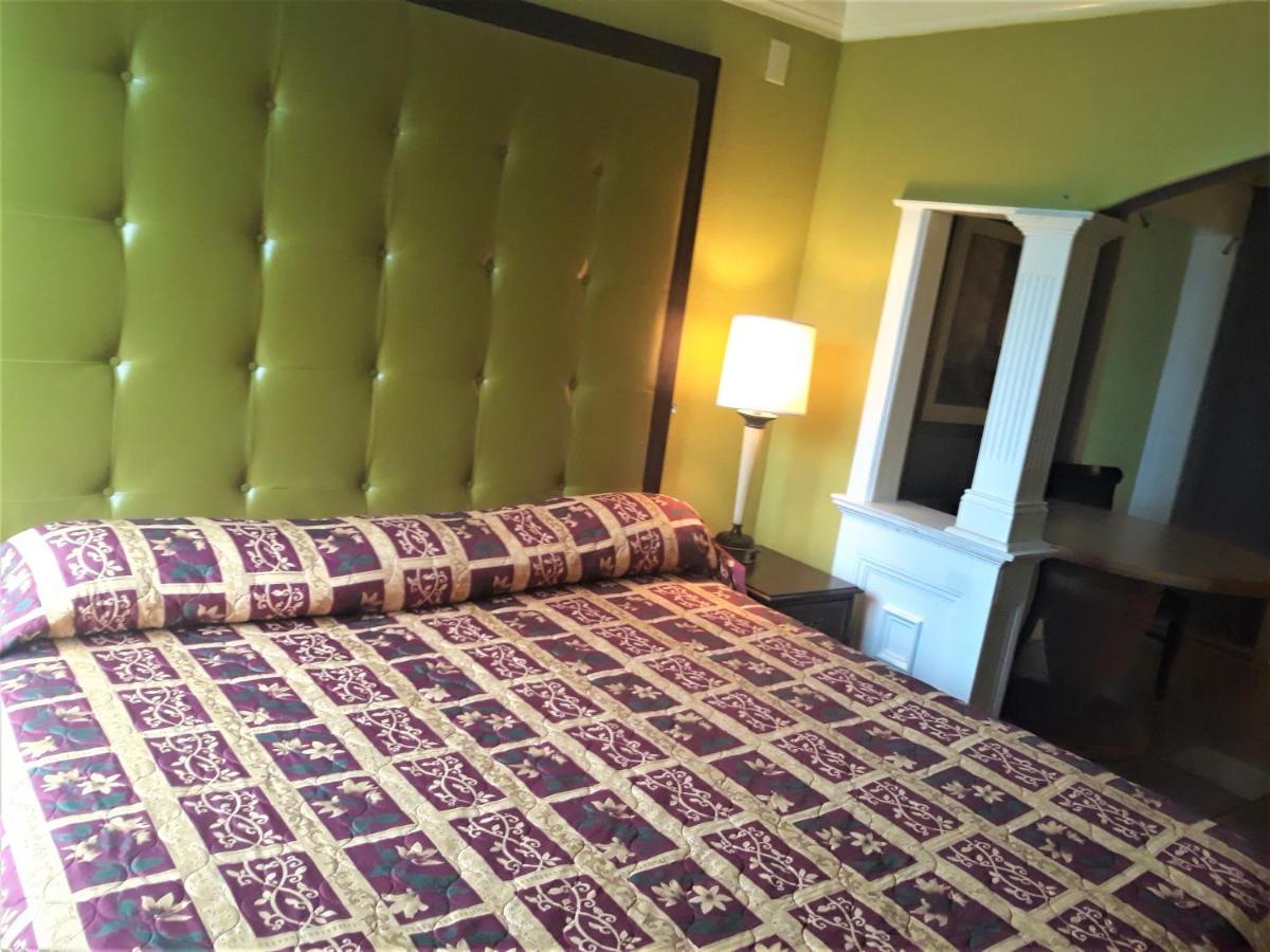 Madison Inn&Suites Extérieur photo