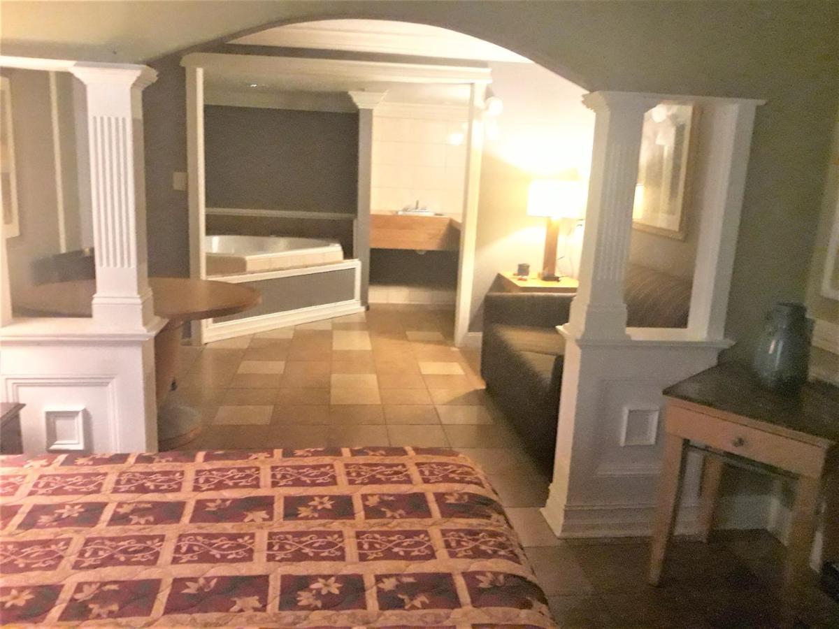 Madison Inn&Suites Extérieur photo