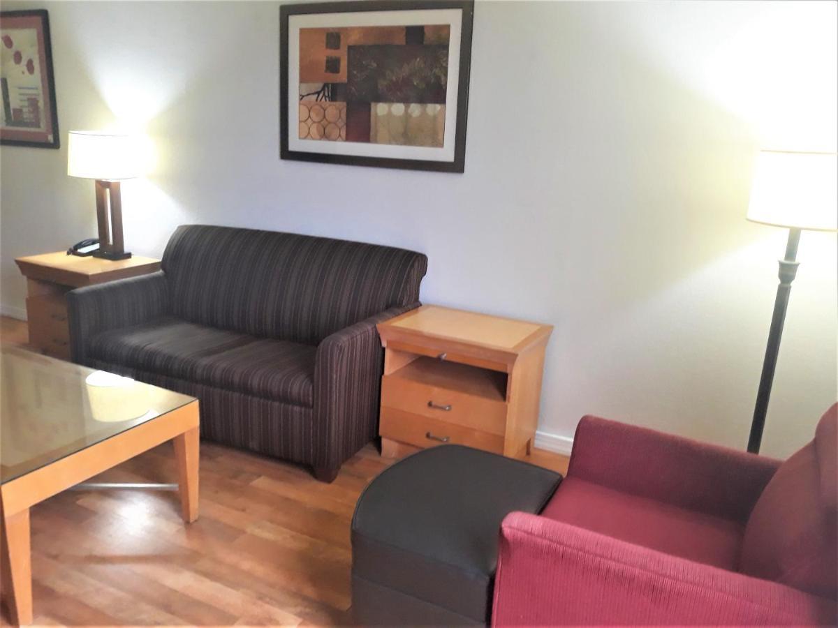 Madison Inn&Suites Extérieur photo
