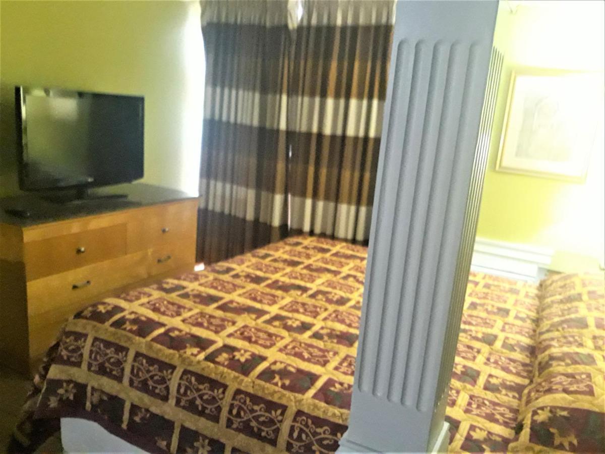 Madison Inn&Suites Extérieur photo