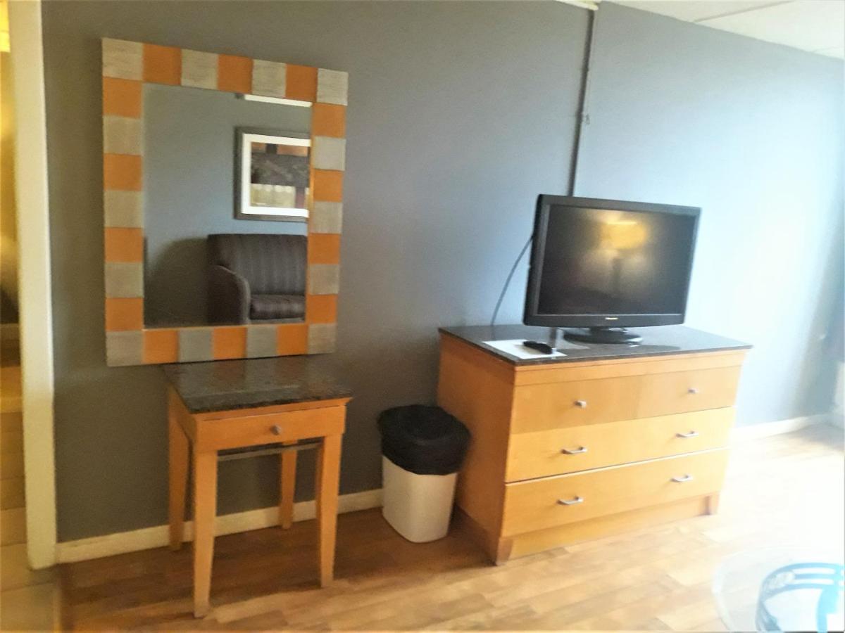 Madison Inn&Suites Extérieur photo