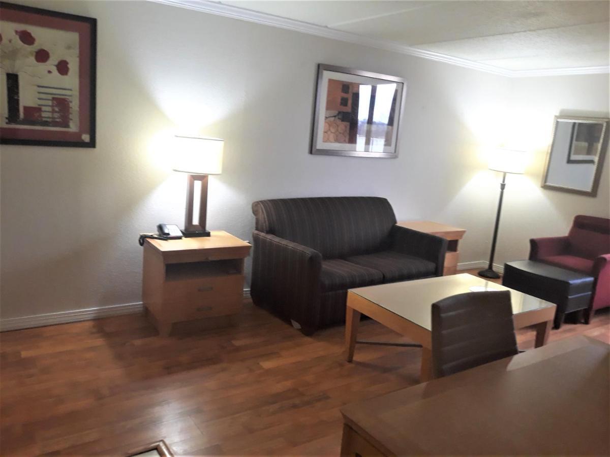 Madison Inn&Suites Extérieur photo